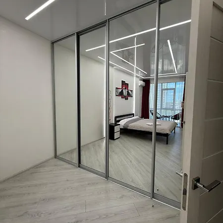 King - Size Apartment Odessa